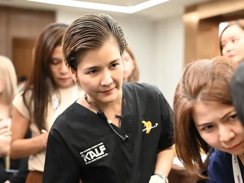คุณหมอกิ๊ฟ แพทย์ผู้บริหาร MICHIKO
