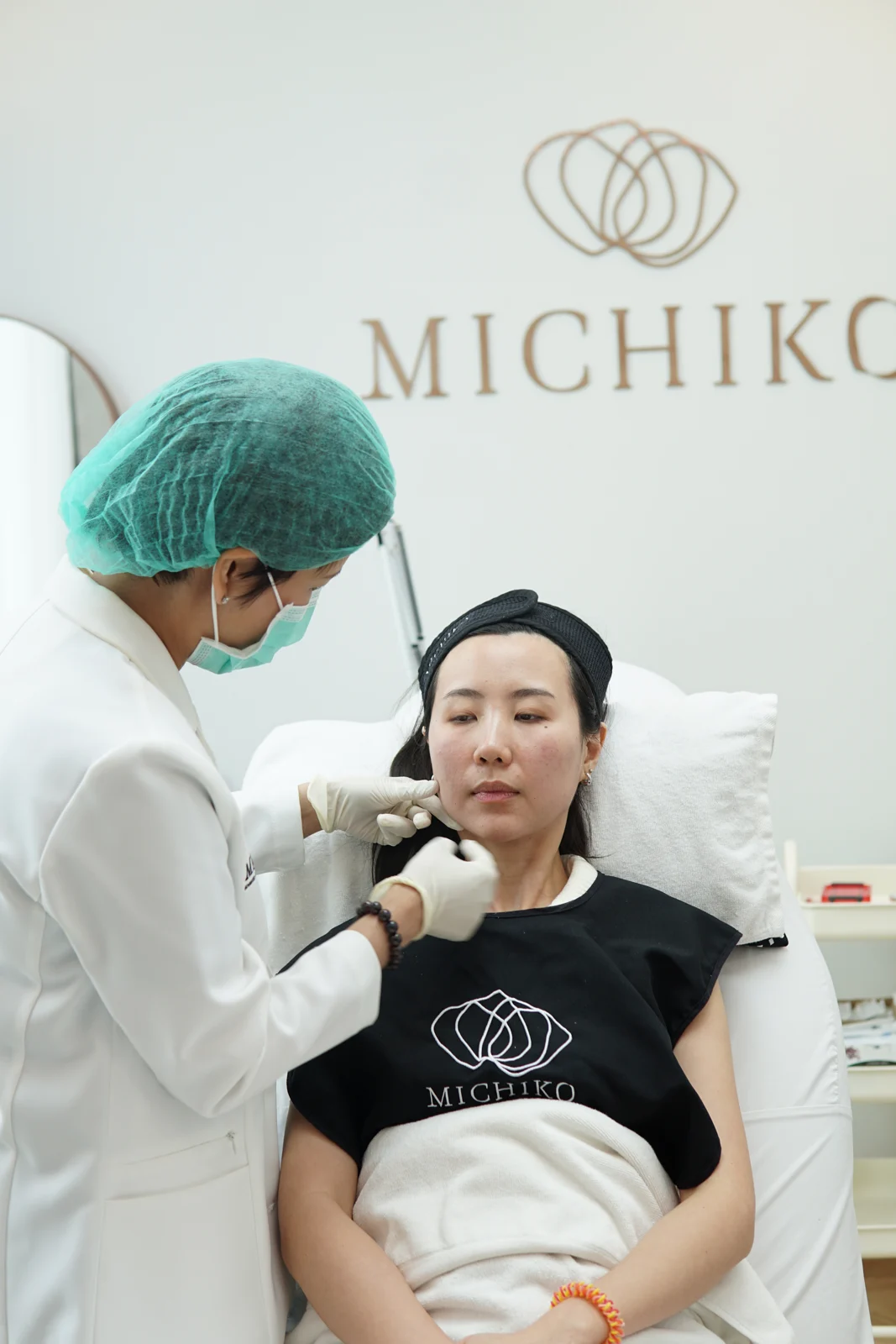 MICHIKO consultation or treatment photograph